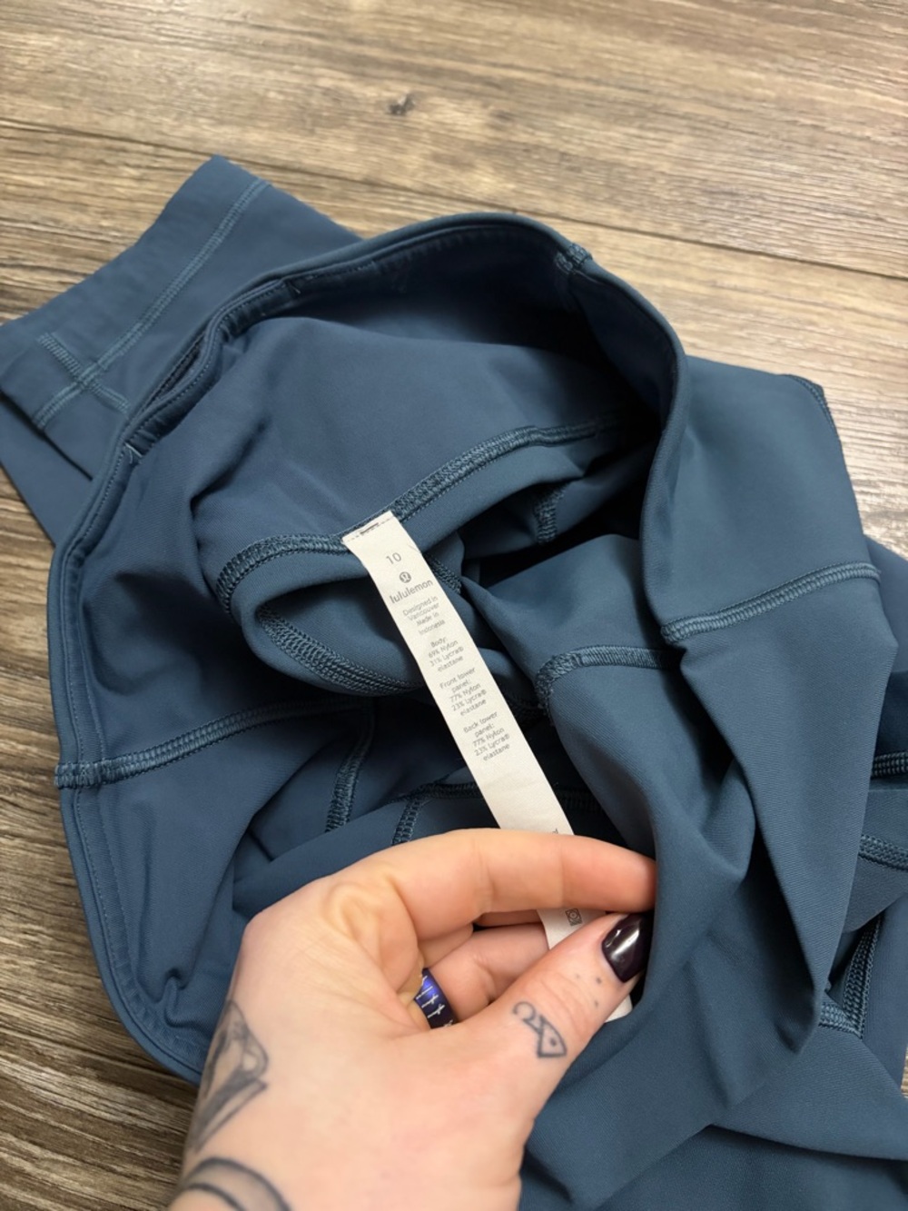 NWOT Lululemon All The Right Places High-Rise Crop *23" (Code Blue) Size 10 - Picture 6 of 9